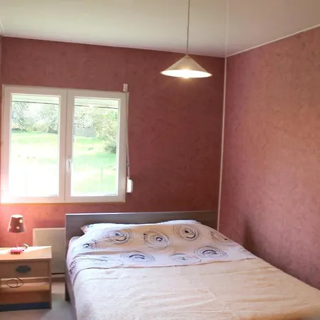 Maison De 2 Chambres A Pierre De Cormeilles Avec Jardin Clos A 28 Km De La Plage Prázdninový dům